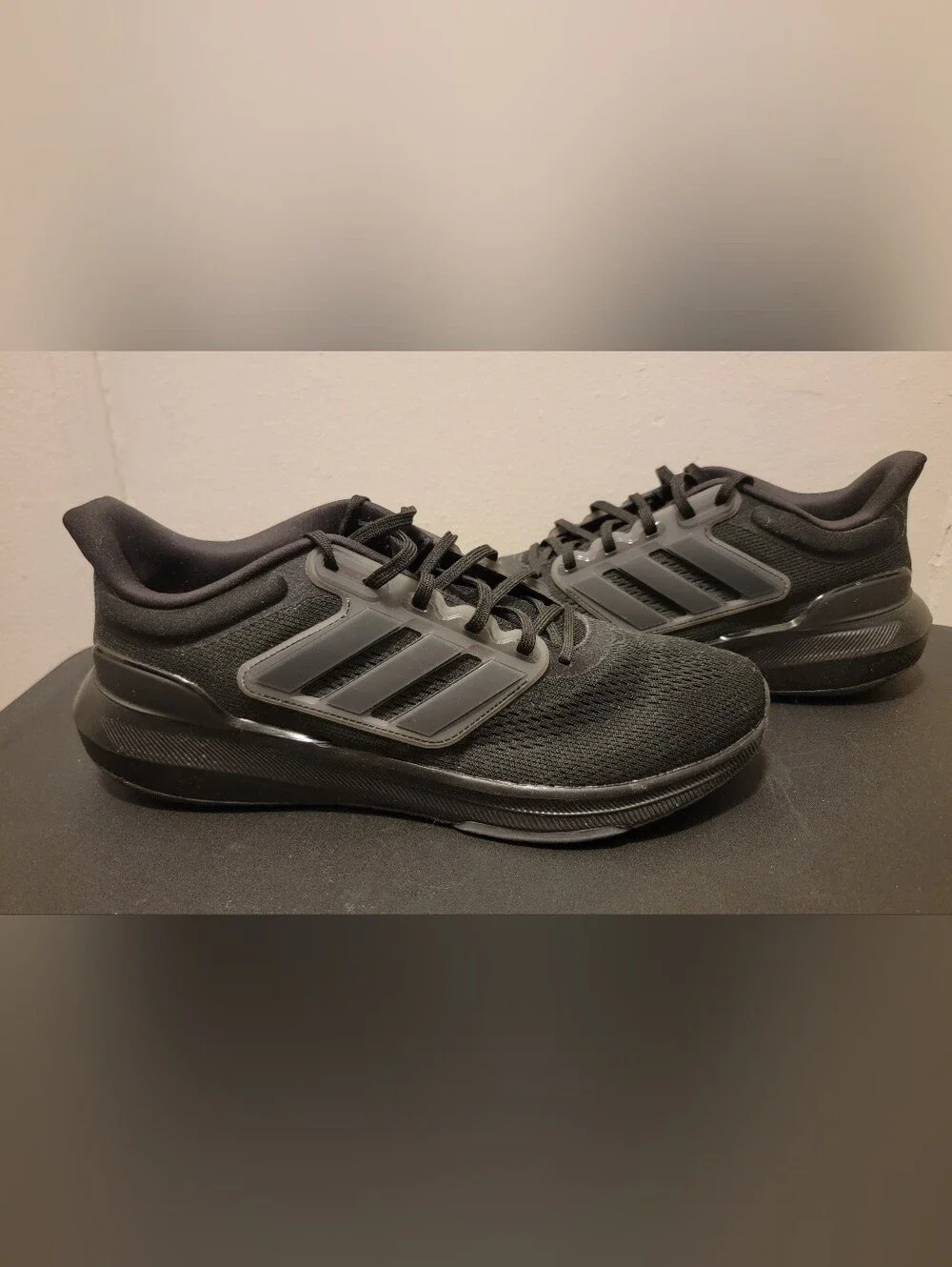 adidas Ultrabounce Wide HP6685